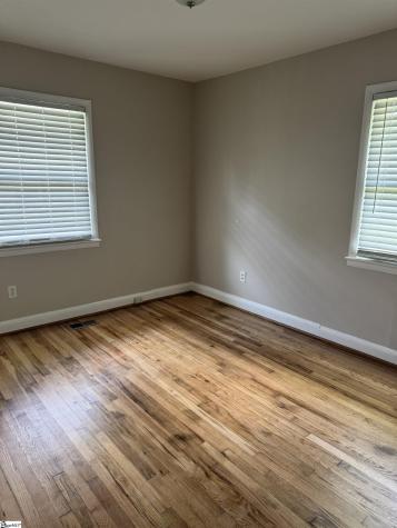 2217 Aleaf Terrace Spartanburg SC 29302