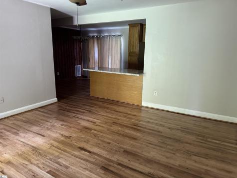 2217 Aleaf Terrace Spartanburg SC 29302