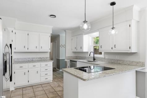 302 Pine Wood Drive Greenville SC 29607