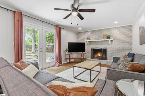 302 Pine Wood Drive Greenville SC 29607