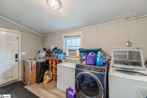 2 Woodward Street Greenville SC 29611