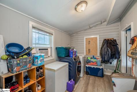 2 Woodward Street Greenville SC 29611