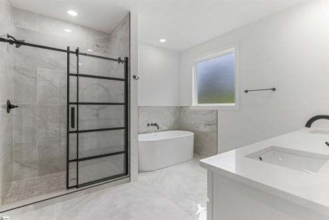 169 Lakeshore Drive Chesnee SC 29323