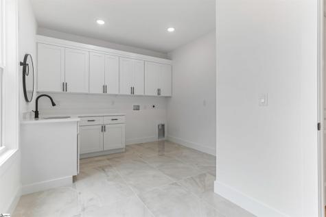 169 Lakeshore Drive Chesnee SC 29323