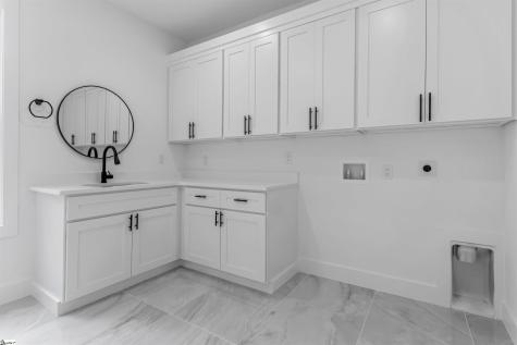 169 Lakeshore Drive Chesnee SC 29323