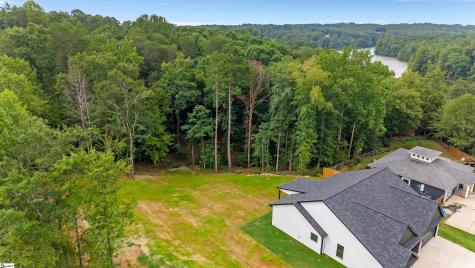 169 Lakeshore Drive Chesnee SC 29323
