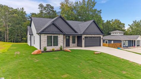 169 Lakeshore Drive Chesnee SC 29323