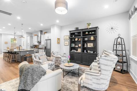 17 Whitner Street Greenville SC 29601