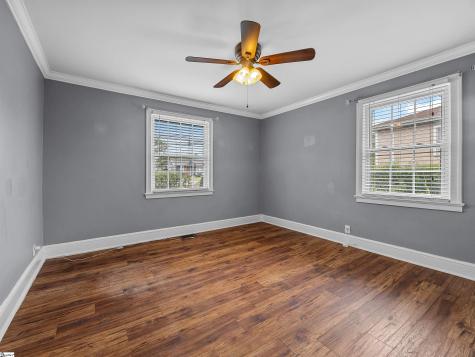 17 Crystal Avenue Greenville SC 29605