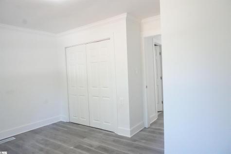 12 Scott Drive Greenville SC 29611