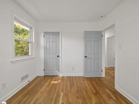 255 Hazelwood Avenue Spartanburg SC 29302