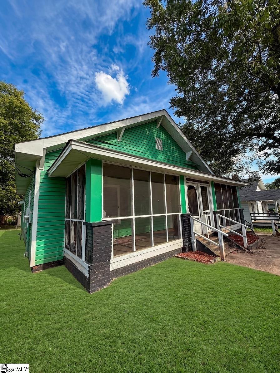 3 Piedmont Avenue Greenville SC 29611