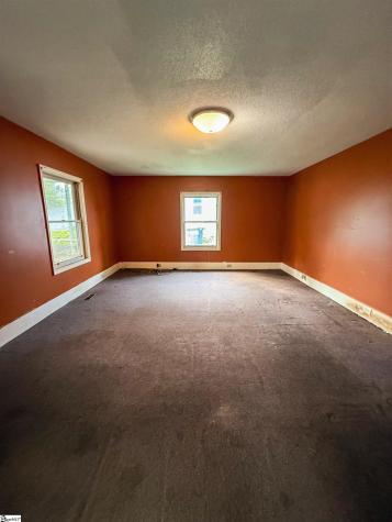 3 Piedmont Avenue Greenville SC 29611