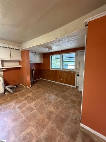 3 Piedmont Avenue Greenville SC 29611