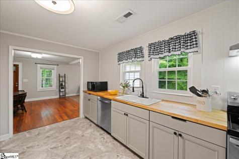 174 Holliday Road Six Mile SC 29682