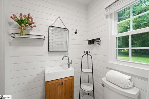 174 Holliday Road Six Mile SC 29682