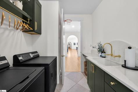 16 Mcgill Road Taylors SC 29687