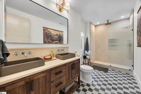 16 Mcgill Road Taylors SC 29687