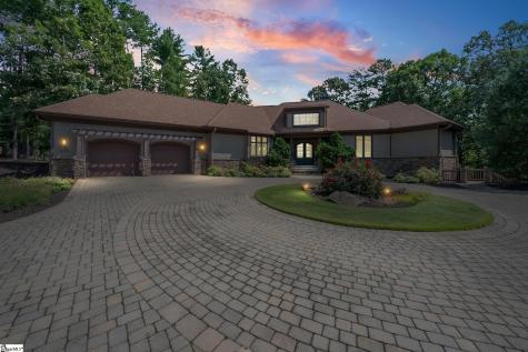 104 Sweetshrub Way Sunset SC 29685