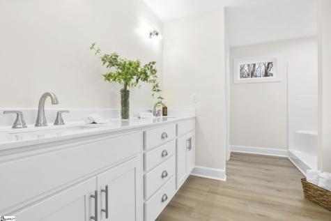 1005 Cove Circle Anderson SC 29626