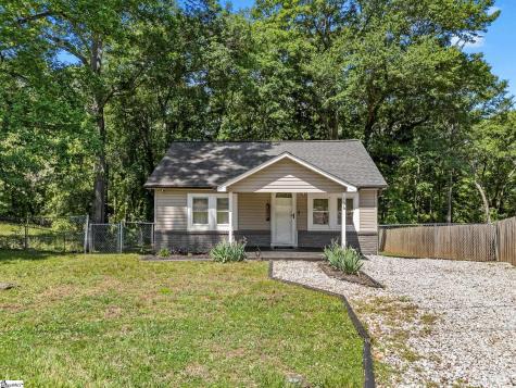 106 Delaware Street Chesnee SC 29323