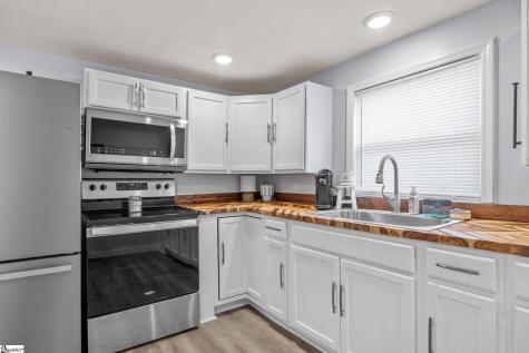 106 Delaware Street Chesnee SC 29323