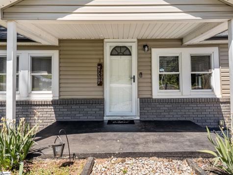 106 Delaware Street Chesnee SC 29323