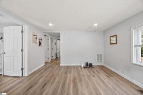 106 Delaware Street Chesnee SC 29323