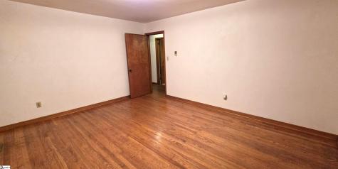 180 Edgewood Drive Spartanburg SC 29307