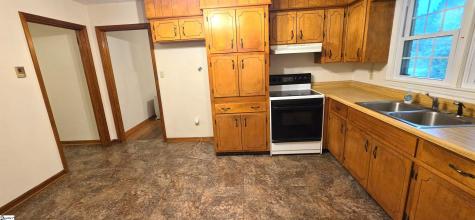 180 Edgewood Drive Spartanburg SC 29307
