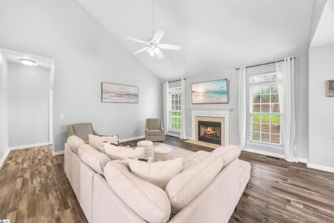 402 Rolling Pines Lane Duncan SC 29334