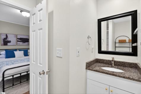 7 Burns Circle Greenville SC 29605
