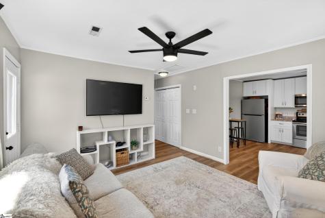 7 Burns Circle Greenville SC 29605