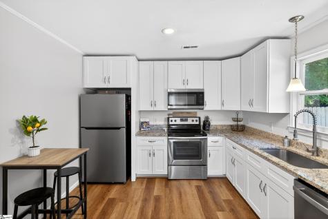 7 Burns Circle Greenville SC 29605