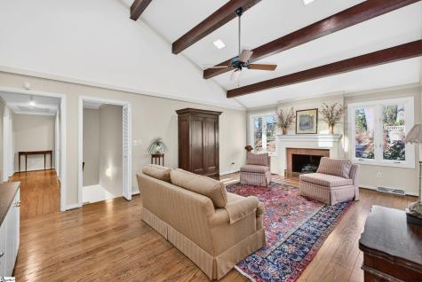434 Henderson Road Greenville SC 29607