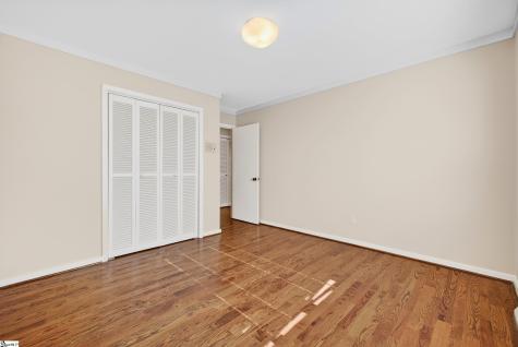 434 Henderson Road Greenville SC 29607