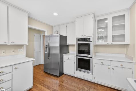 434 Henderson Road Greenville SC 29607