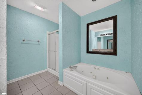 202 Ashford Court Easley SC 29642