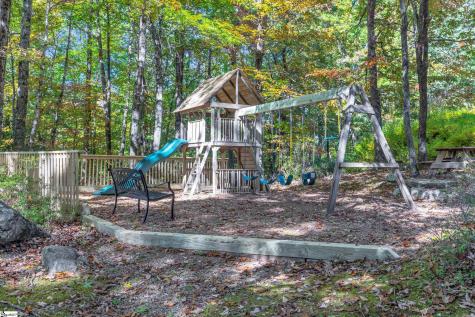 512 Cliff Ridge Drive Cleveland SC 29635