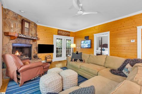 512 Cliff Ridge Drive Cleveland SC 29635