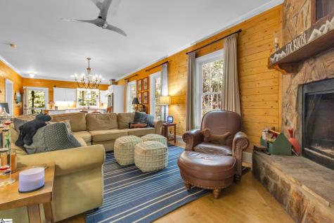 512 Cliff Ridge Drive Cleveland SC 29635
