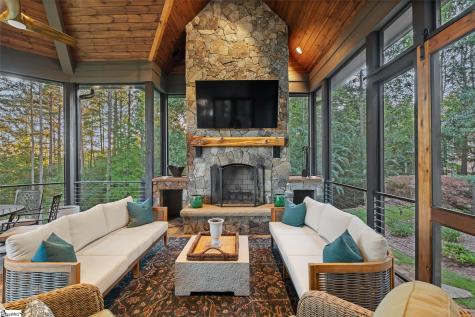 124 Golden Bear Drive Sunset SC 29685