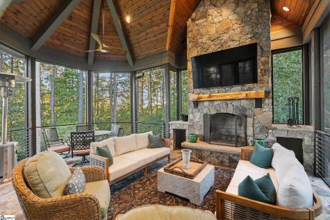 124 Golden Bear Drive Sunset SC 29685