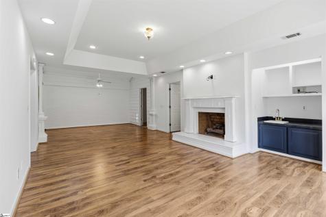 4 Parkins Place Greenville SC 29607