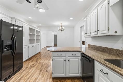 4 Parkins Place Greenville SC 29607