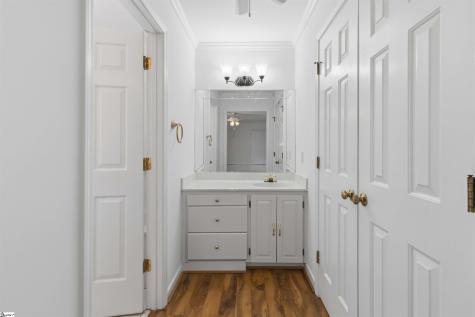 4 Parkins Place Greenville SC 29607