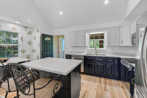 222 Midland Drive Easley SC 29640