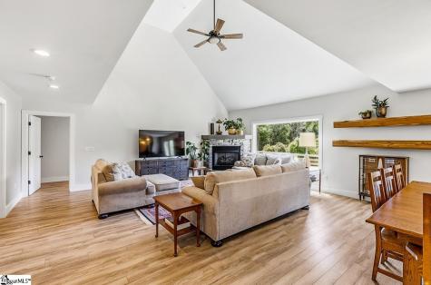 455 Aiken Chapel Road Taylors SC 29687