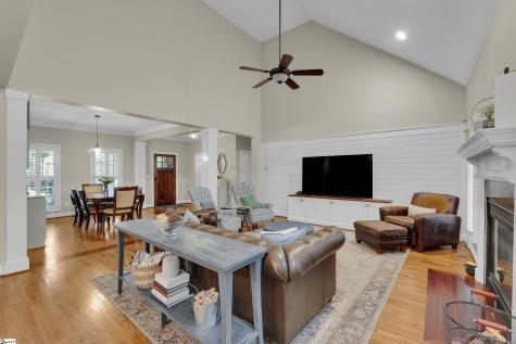 11 Rice Street Greenville SC 29605