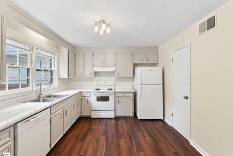 21 Glen Burnie Road Greenville SC 29605